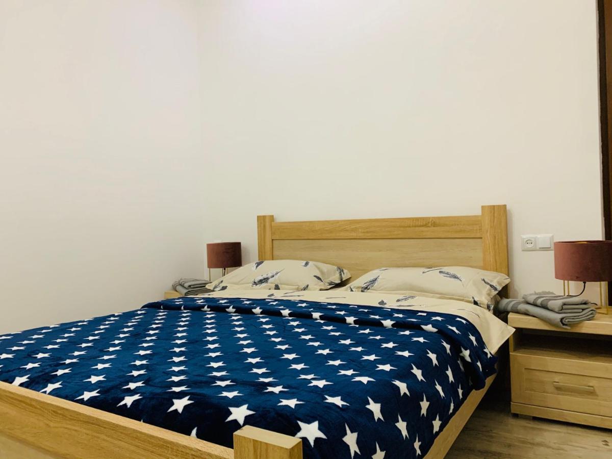 Sweet Apartment In Kutaisi Exterior photo