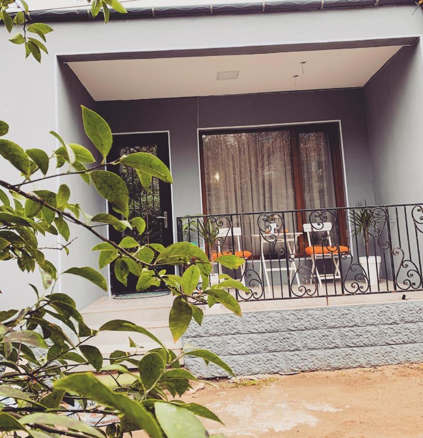 Sweet Apartment In Kutaisi Exterior photo